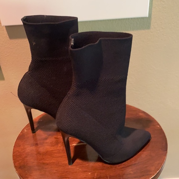 Black Steve Madden sock bootie - Picture 3 of 4